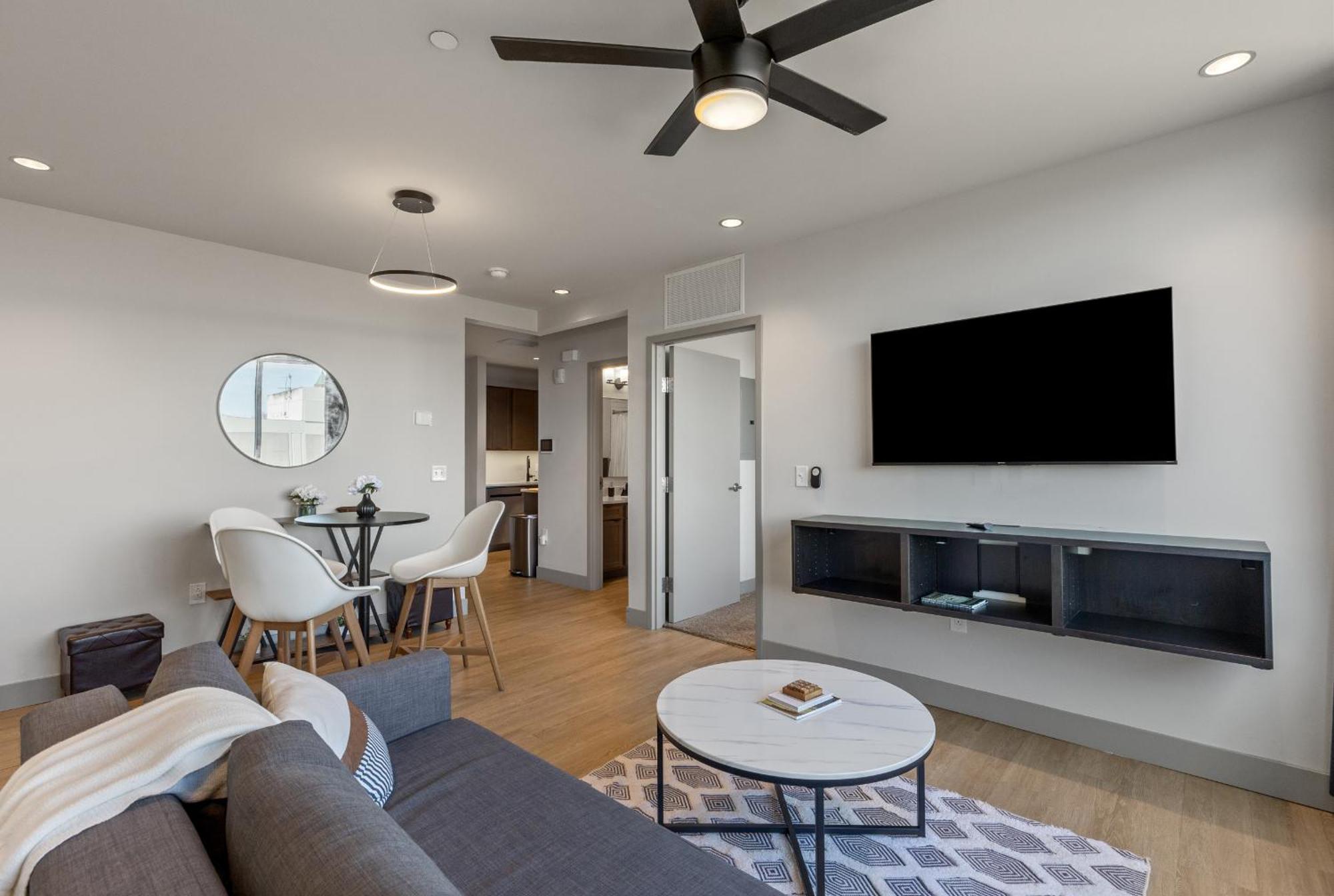 175 Lex - Walkable Downtown Lexington & Rupp Arena - Full Condos Eksteriør bilde
