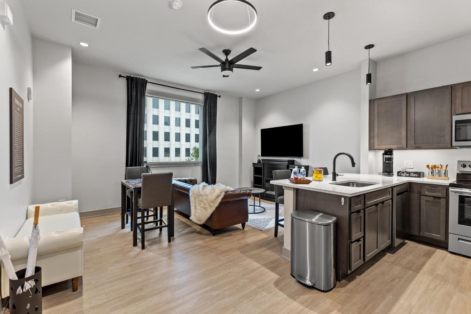 175 Lex - Walkable Downtown Lexington & Rupp Arena - Full Condos Rom bilde